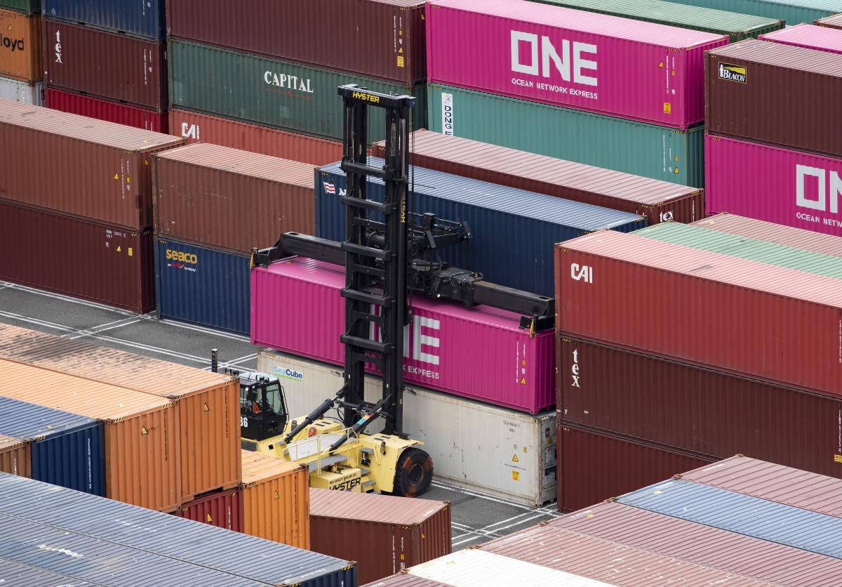 Port of Tacoma secures $15.73 million federal grant to expand container storage capacity